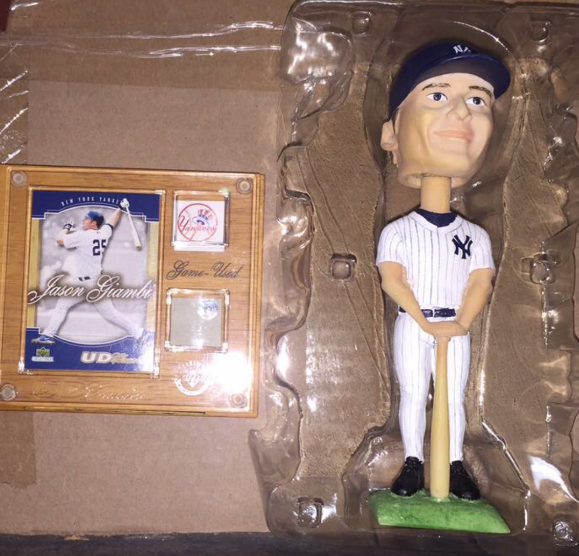 Jason Giambi NY Yankees Upper Deck Classics 2003 New York Yankees Bobblehead