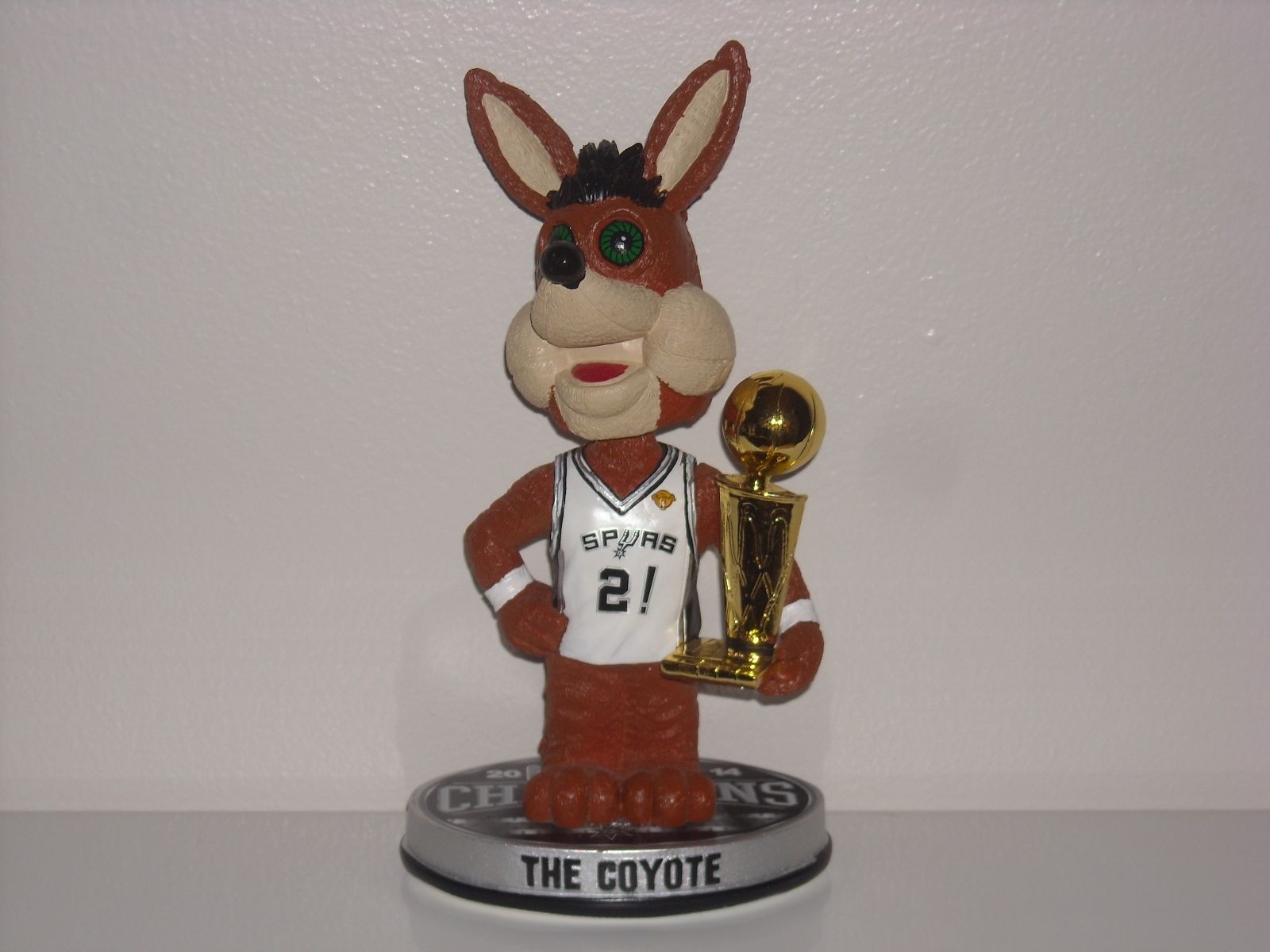 Coyote San Antonio Spurs Mascot NBA Champ '14 Bobl San Antonio Spurs Bobblehead