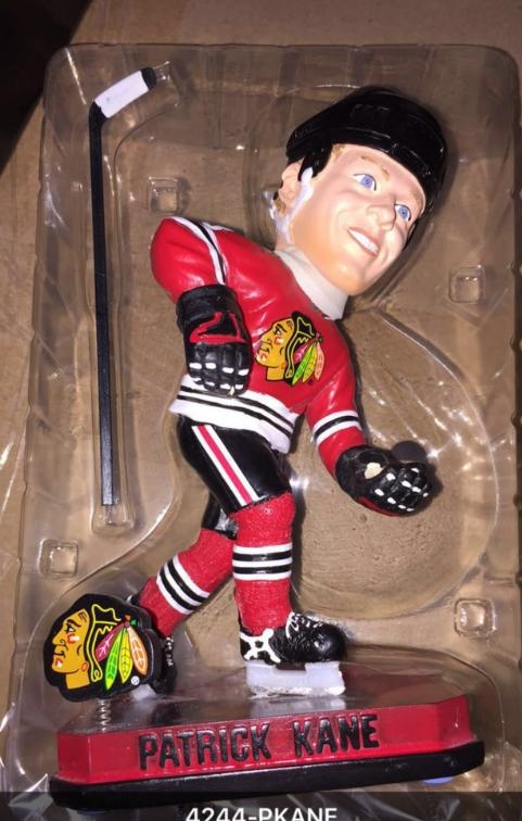 Patrick Kane Chicago Blackhawks Bobble Logo FOCO Bobblehead