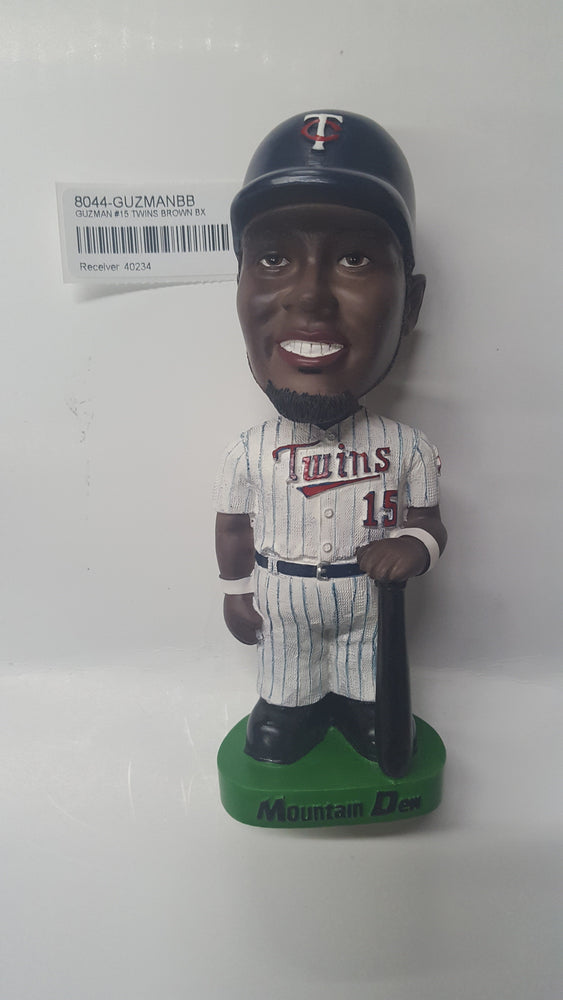 GUZMAN #15 TWINS BROWN BX Bobblehead